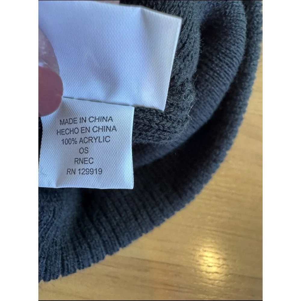 Levi's Two Tone Cuffed Knit Beanie Black Charcoal Gray Logo Unisex